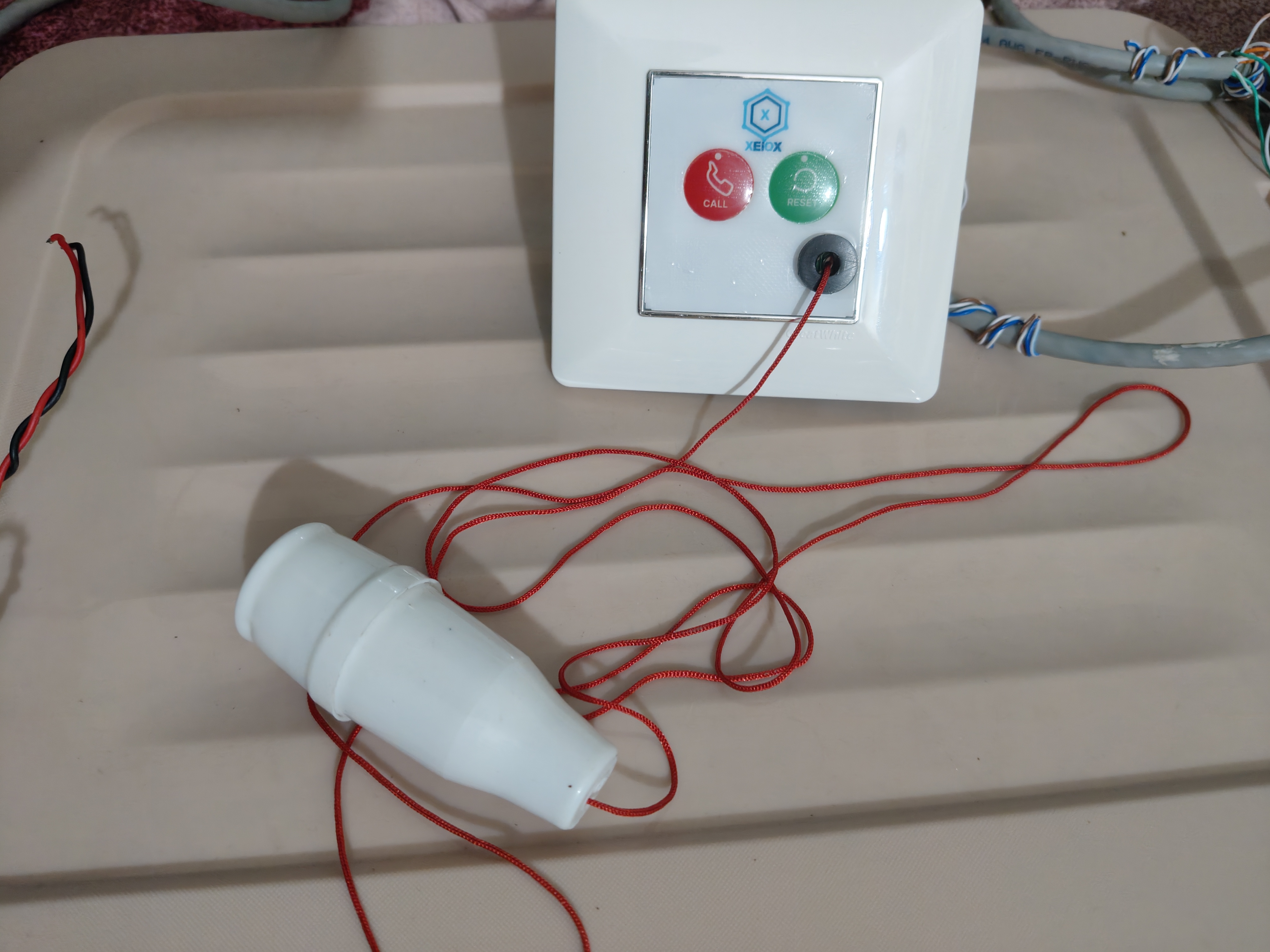 Signal-Based Toilet Unit